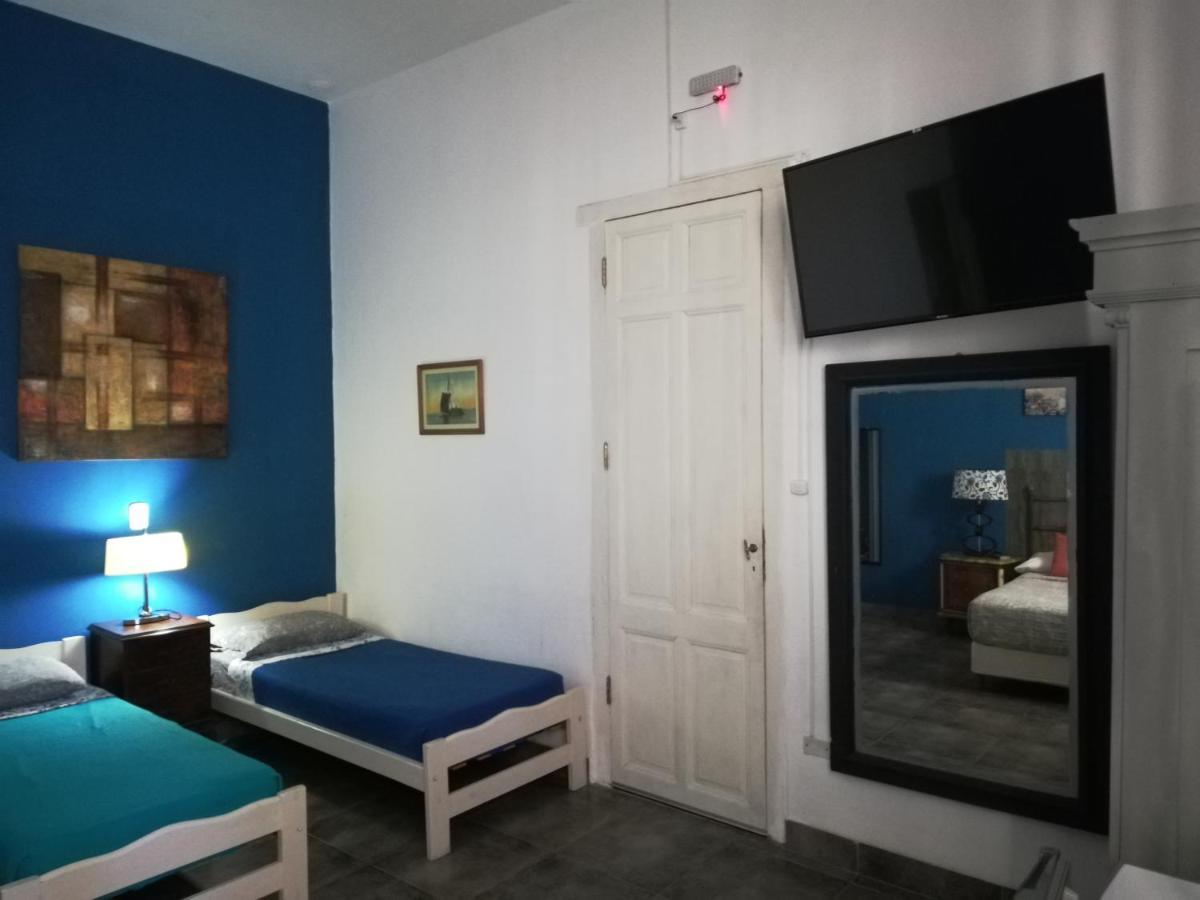 Hotel Boutique Casablanca Adrogue Buitenkant foto